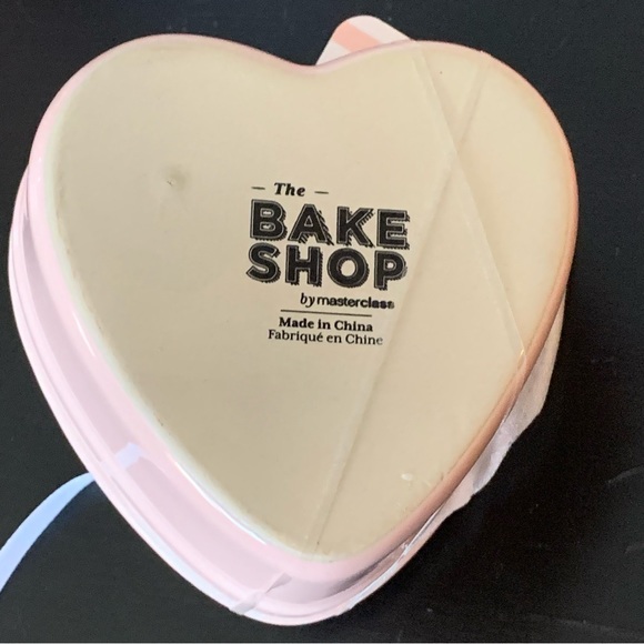 Bake Shop Valentine’s Day Heart Shaped Mini Casserole Dish - Picture 10 of 10
